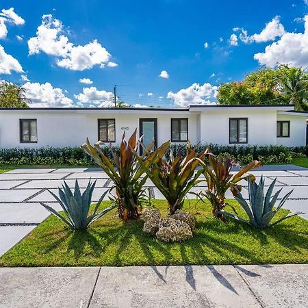 Casa De Miller Villa Tamiami Exterior photo