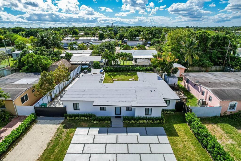 Casa De Miller Villa Tamiami Exterior photo